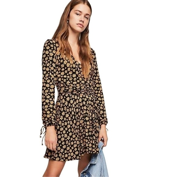 Free People Dress Pradera Faux Wrap floral Mini Dress - Picture 1 of 11